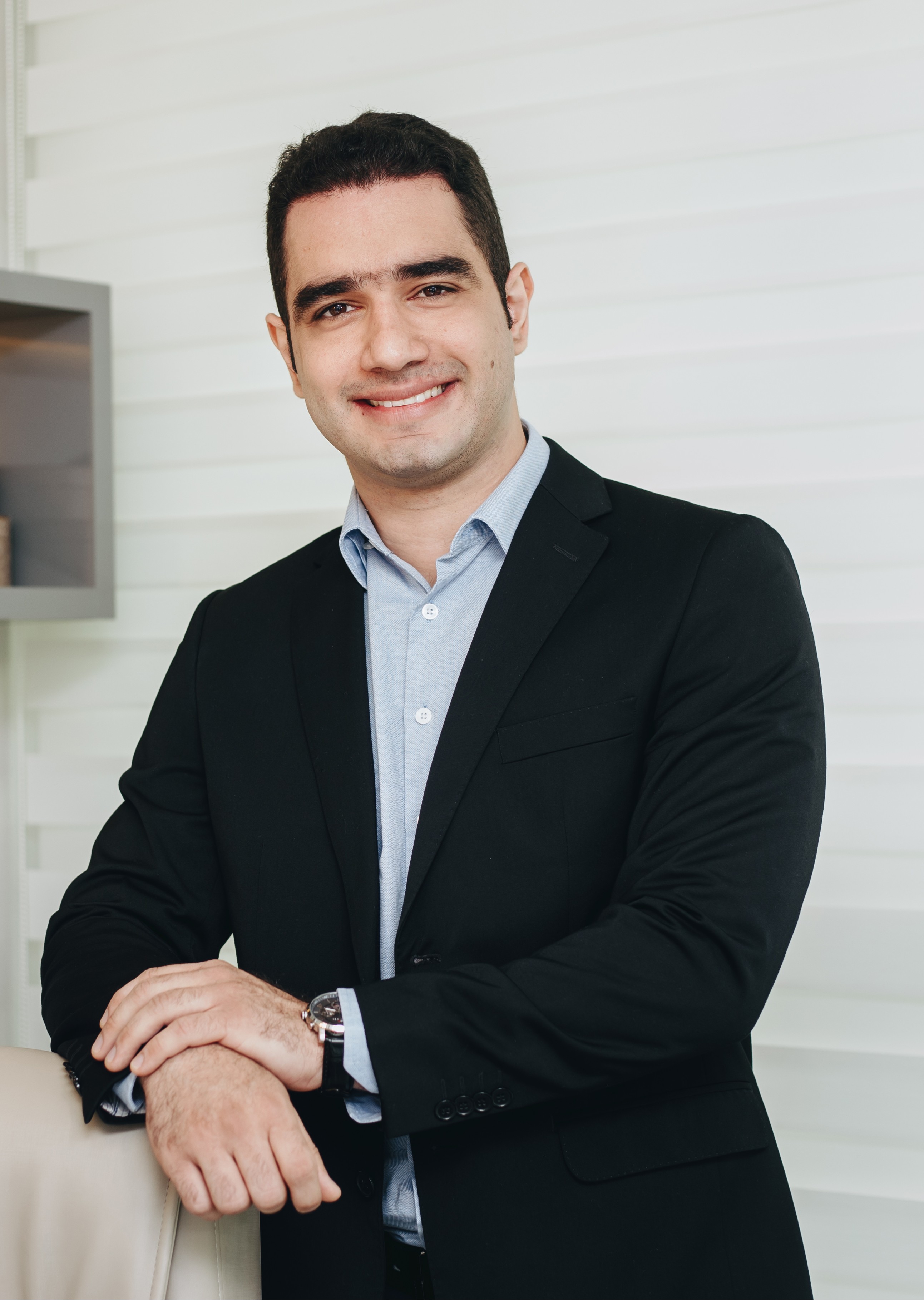 Dr. Roberto Mendes - Cirurgião Vascular